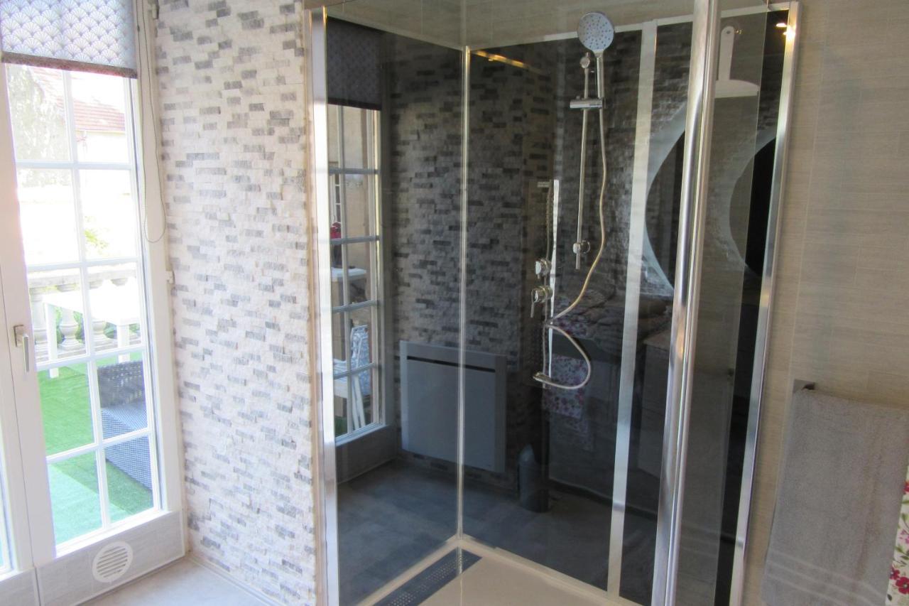 Fenetrange La Belle Endormie - Appartement B מראה חיצוני תמונה