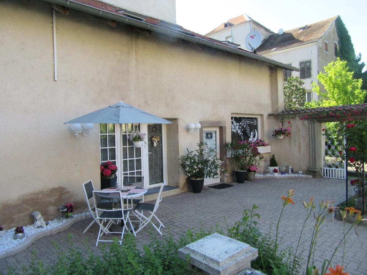 Fenetrange La Belle Endormie - Appartement B מראה חיצוני תמונה